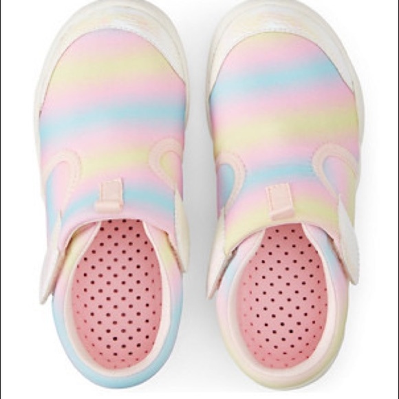 Kids'‎ OpenWIDE™ Water Shoes - Picture 2 of 5